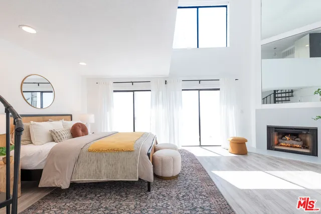 $5,000 | 839 Larrabee Street, Unit 6, West Hollywood, CA 90069