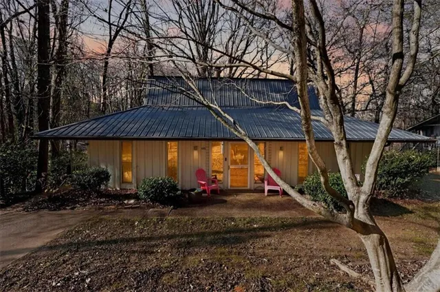 $330,000 | 652 Wilshire Place Northwest, Gainesville, GA 30501