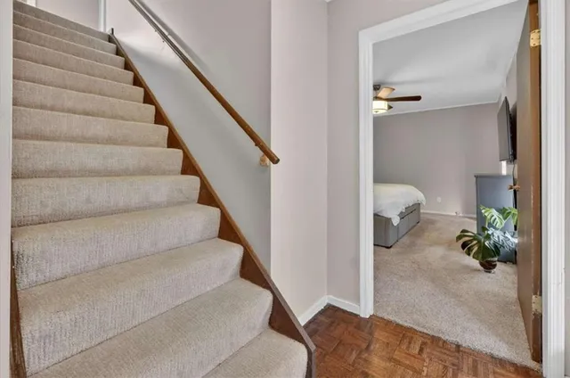 a view of entryway and bedroom