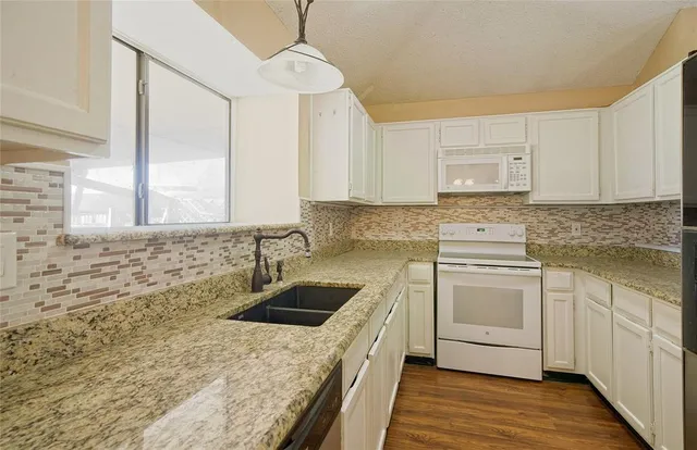 $2,100 | 1402 Flameleaf Drive, Allen, TX 75002