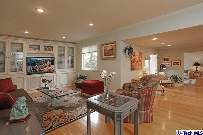 225 West Kenneth Road Glendale, CA 91202 - Photo 20 of 31 a living room with furniture and wooden floor