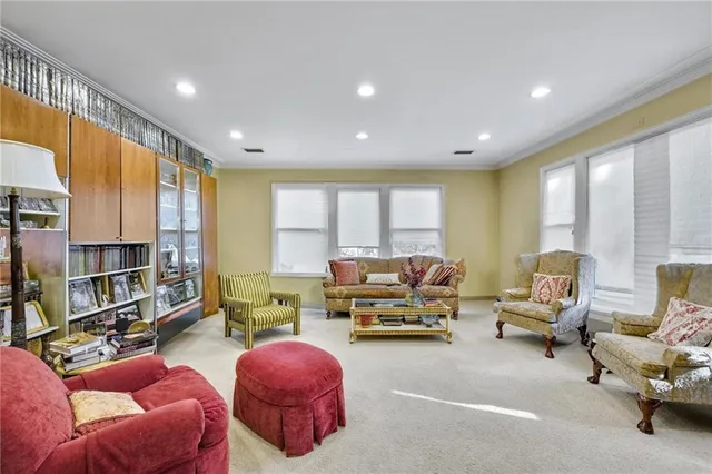 $1,799,000 | 2114 Avenue North | Midwood