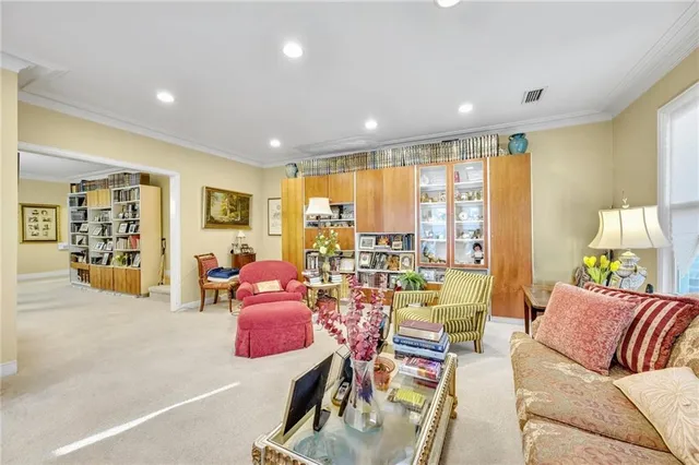$1,799,000 | 2114 Avenue North | Midwood