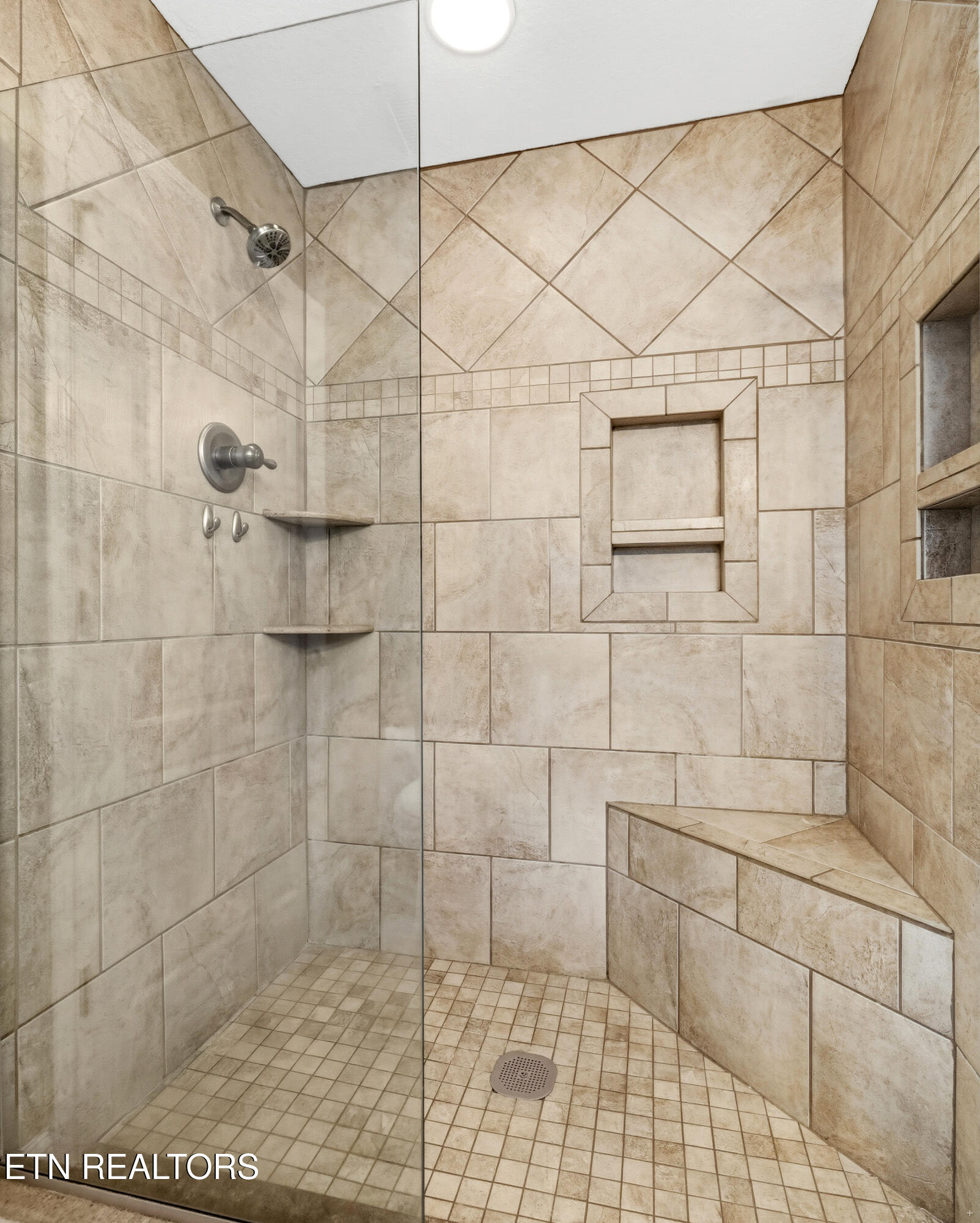 127 Ridgeland Lane Sharps Chapel, TN 37866 - Photo 28 of 52 Large walkin shower in primary bath