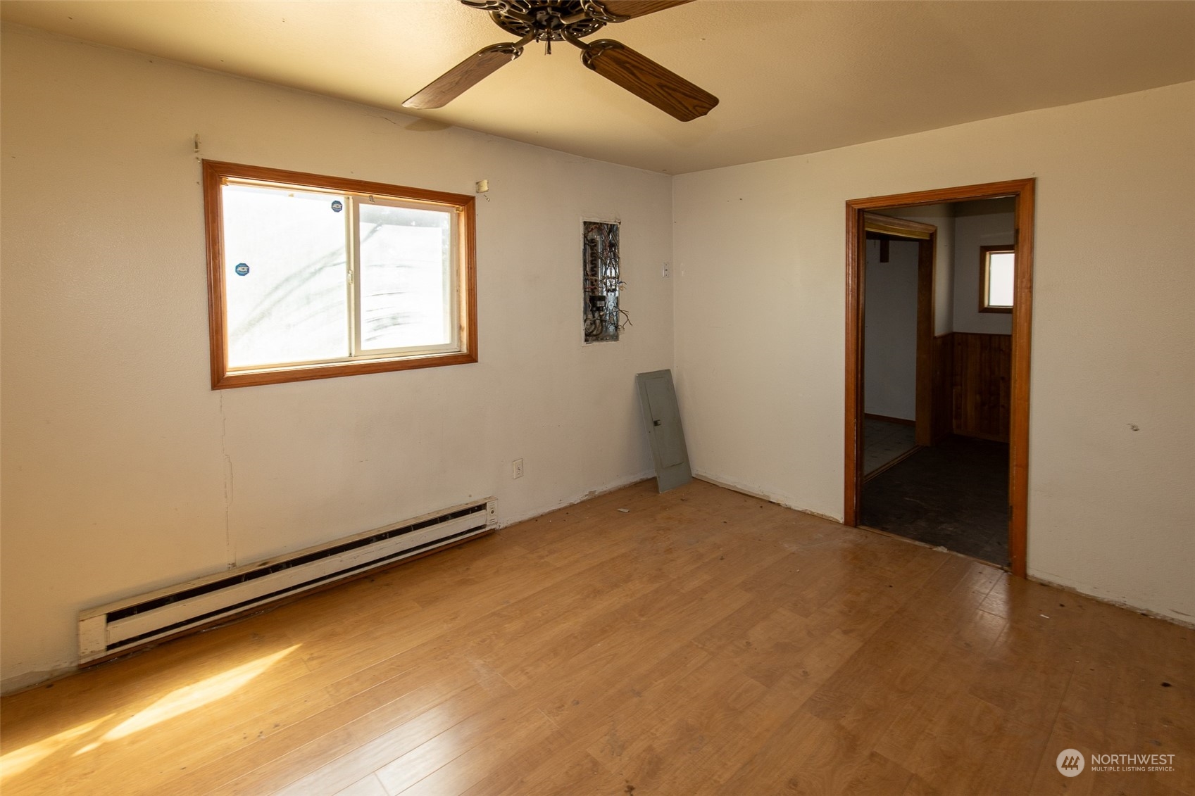 4838 Rd L.9 Northeast Moses Lake, WA 98837 - Photo 13 of 20 a view of an empty room with a window
