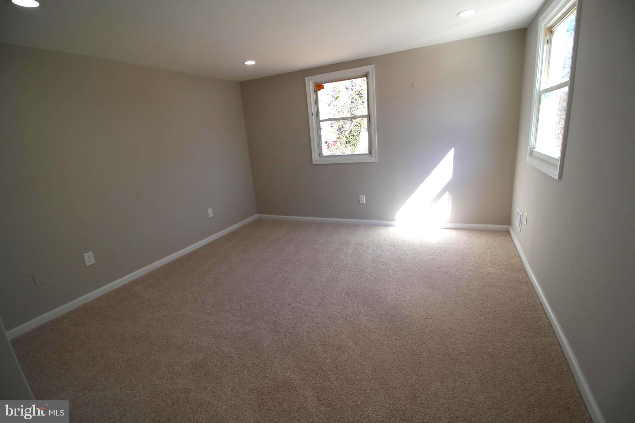 5522 Addison Road Fairmount Heights, MD 20743 - Photo 14 of 31 Gallery Image 14