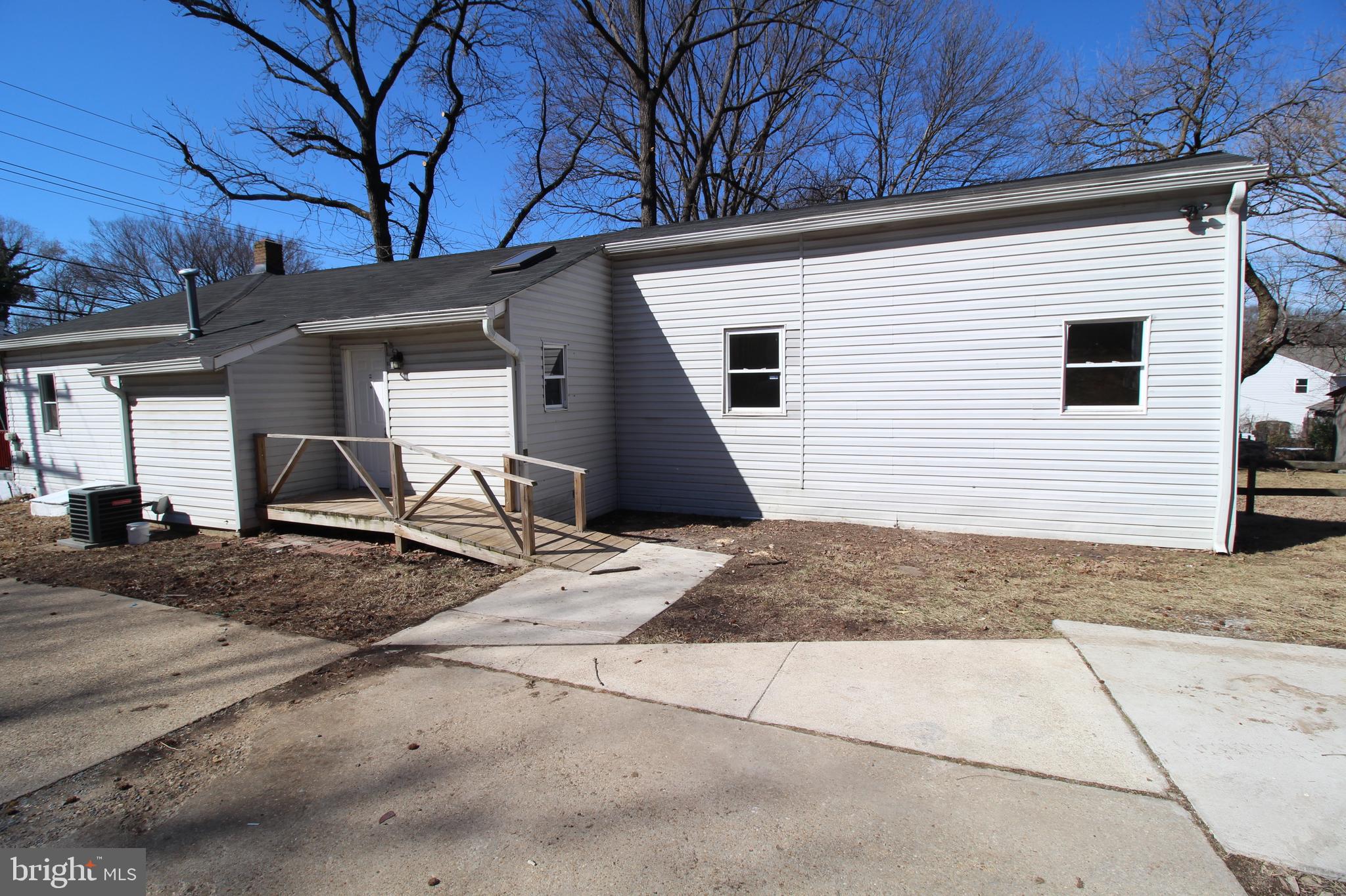 5522 Addison Road Fairmount Heights, MD 20743 - Photo 5 of 31 Gallery Image 5