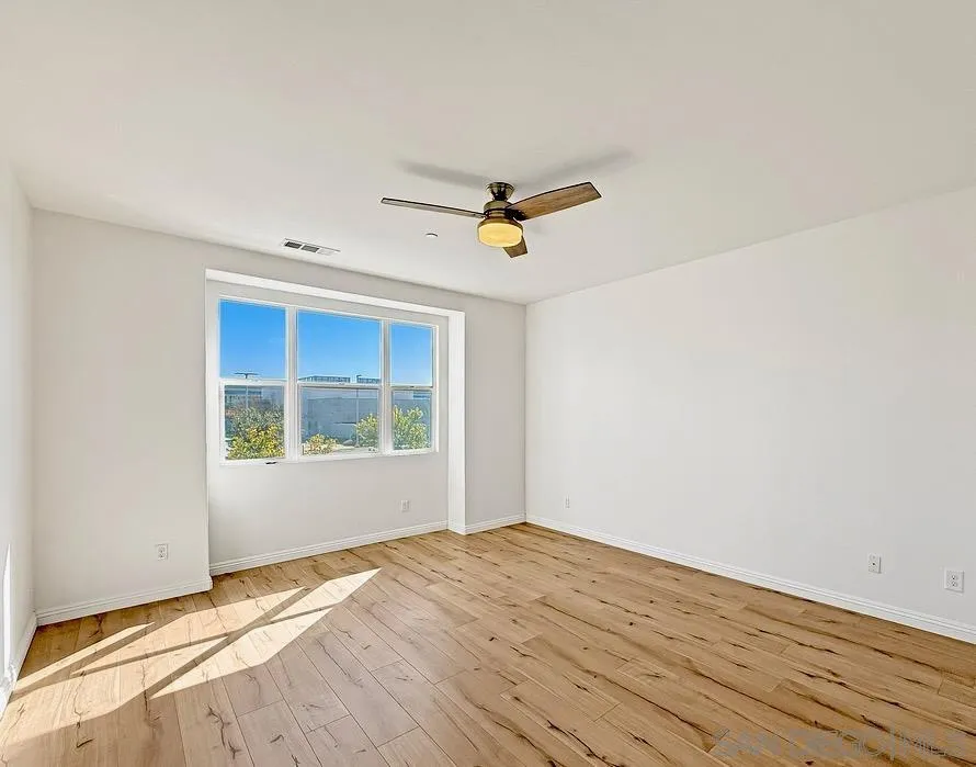 1395 Santa Diana Road, Unit 3 Chula Vista, CA 91913 - Photo 9 of 32 Primary Bedroom