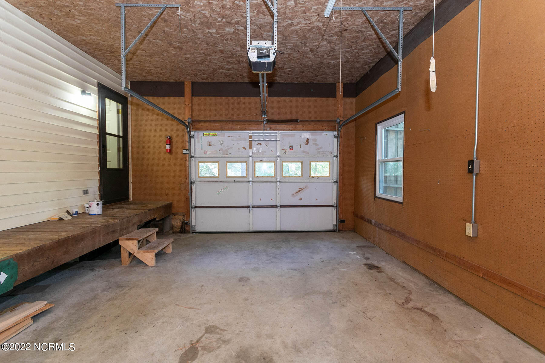 15 Cameron Lane Pinehurst, NC 28374 - Photo 23 of 28 garage1