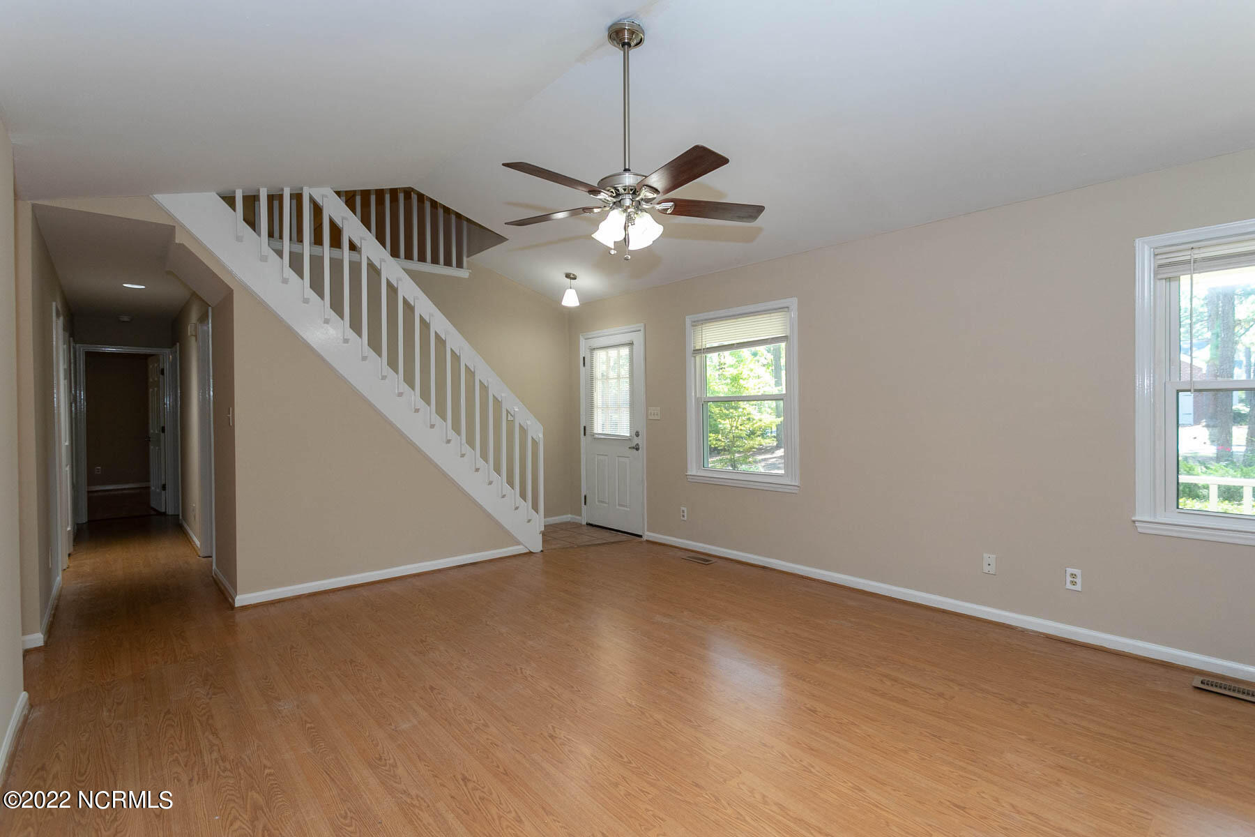 15 Cameron Lane Pinehurst, NC 28374 - Photo 3 of 28 living room5