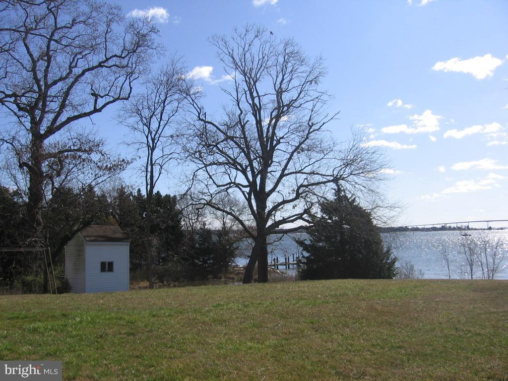 24644 Half Pone Point Road Hollywood, MD 20636 - Photo 3 of 29 Side of the house with view