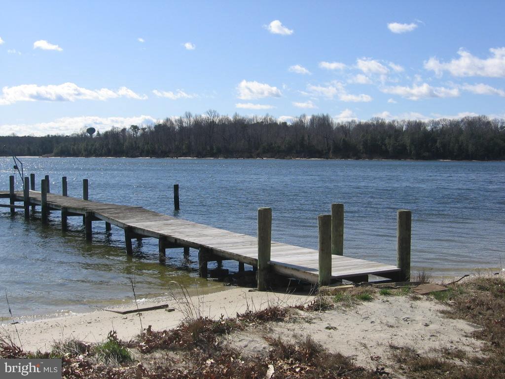 24644 Half Pone Point Road Hollywood, MD 20636 - Photo 8 of 29 Pier looking across showing Myrtle Point