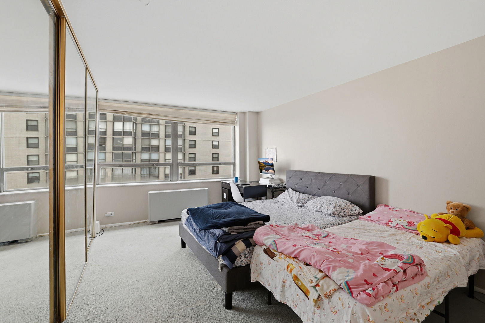 5701 North Sheridan Road, Unit 7E Chicago, IL 60660 - Photo 4 of 12