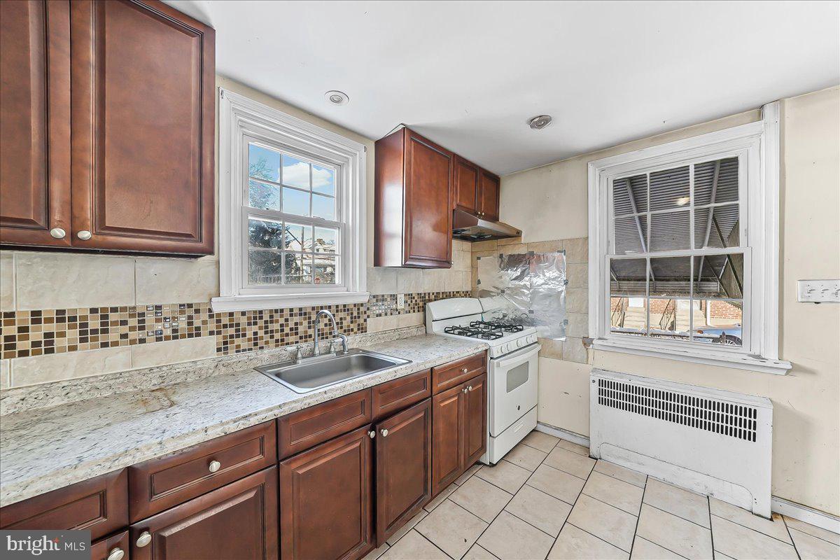 116 Richfield Road Upper Darby, PA 19082 - Photo 9 of 20 Gallery Image 9