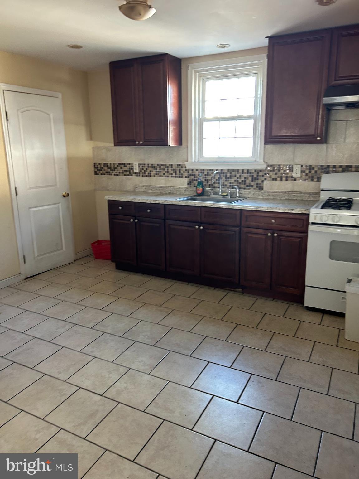 116 Richfield Road Upper Darby, PA 19082 - Photo 10 of 20 Gallery Image 10