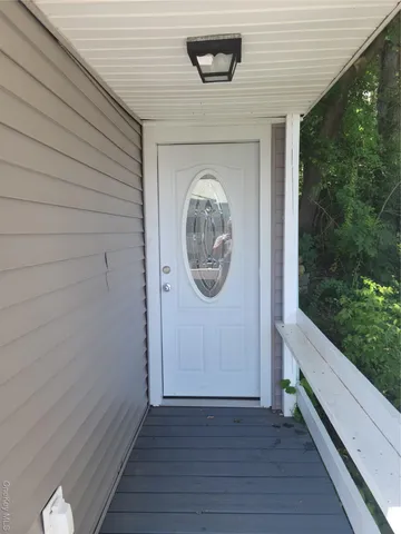 $1,875 | 15 Quaker Hill Road, Unit 1, Pleasant Valley, NY 12569