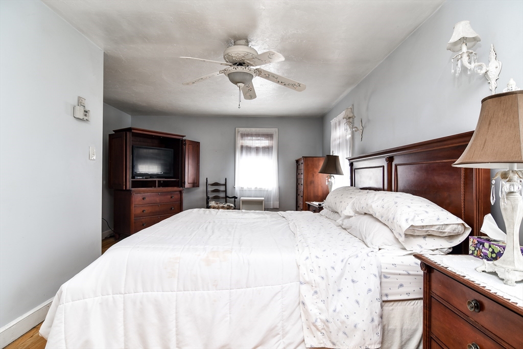 54 Shaw Farm Road Holliston, MA 01746 - Photo 12 of 21