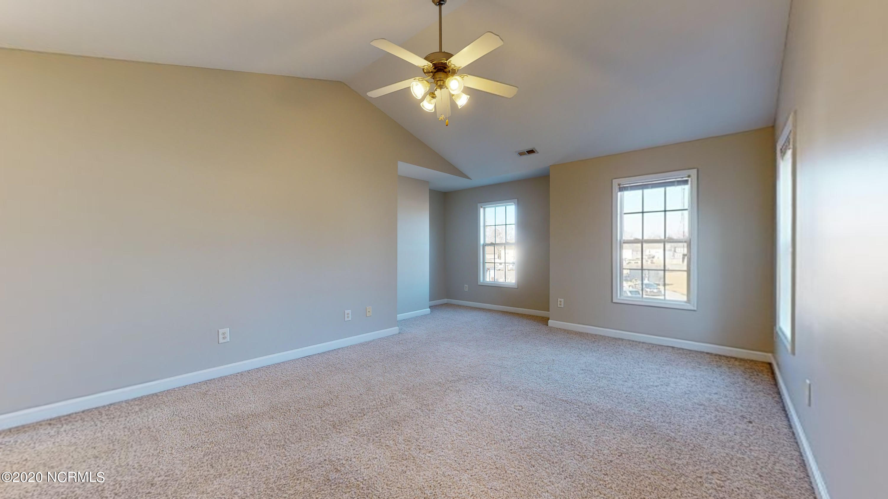 223 Rudolph Lane Hubert, NC 28539 - Photo 14 of 32 223 Rudolph Ln-47