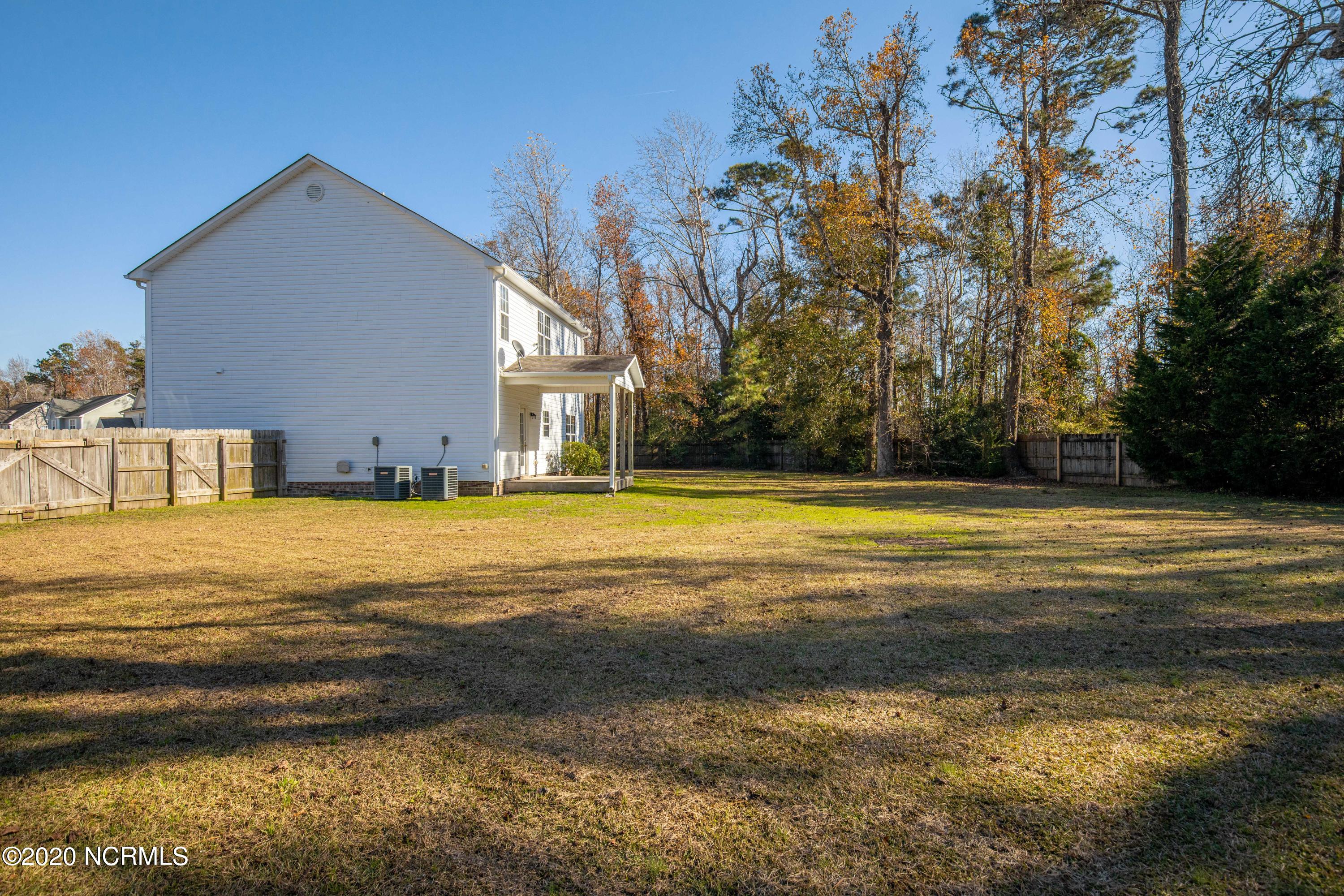 223 Rudolph Lane Hubert, NC 28539 - Photo 24 of 32 223 Rudolph Ln-10