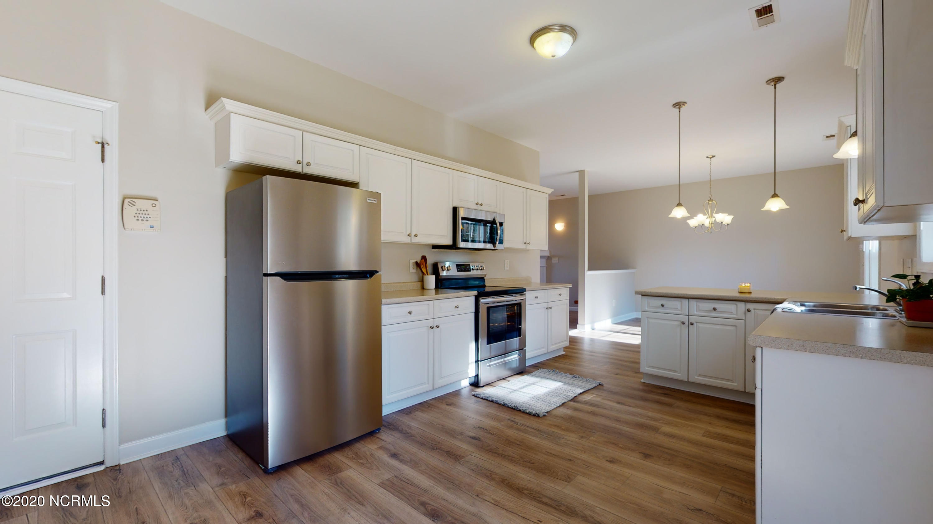 223 Rudolph Lane Hubert, NC 28539 - Photo 10 of 32 Kitchen