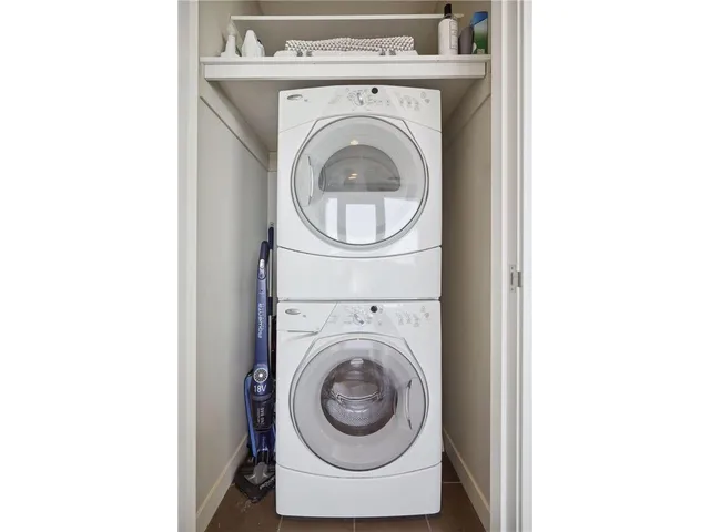 $3,650 | 3209 Galleria, Unit 1007, Edina, MN 55435