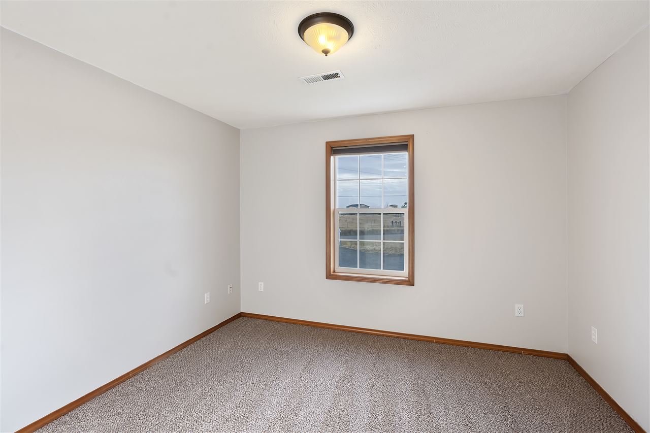 14002 West Deno Road Spokane, WA 99224 - Photo 13 of 23