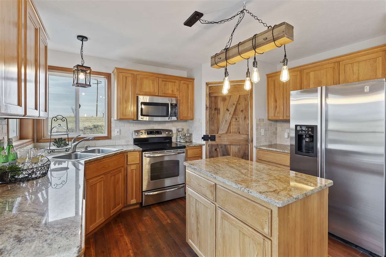 14002 West Deno Road Spokane, WA 99224 - Photo 8 of 23
