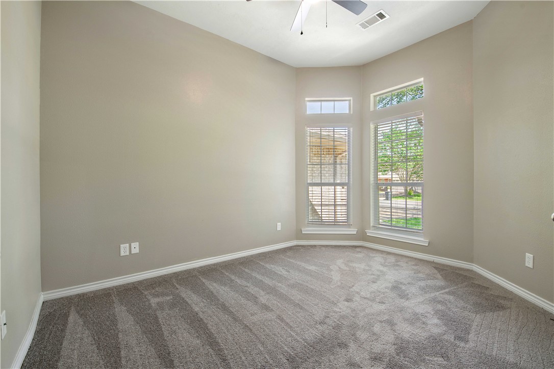 1453 Fincastle Loop College Station, TX 77845 - Photo 16 of 21