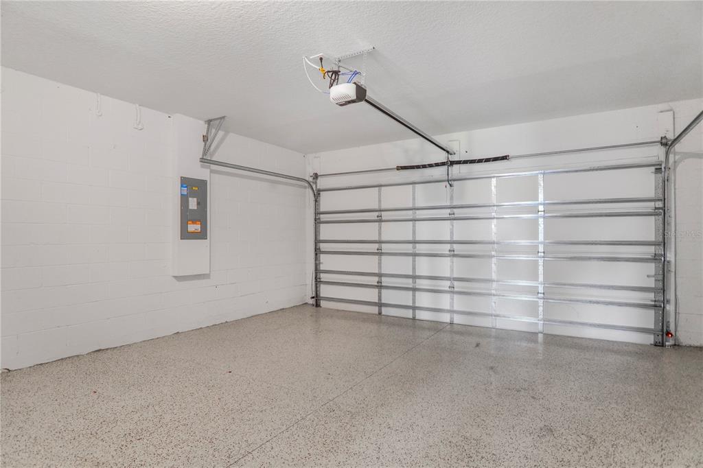 4319 Ranch House Road St. Cloud, FL 34772 - Photo 28 of 47 a view of an empty room and a window