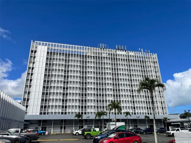 $2,700 | 46-283 Kahuhipa Street, Unit C1106, Kaneohe, HI 96744