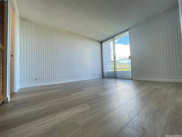 $2,700 | 46-283 Kahuhipa Street, Unit C1106, Kaneohe, HI 96744