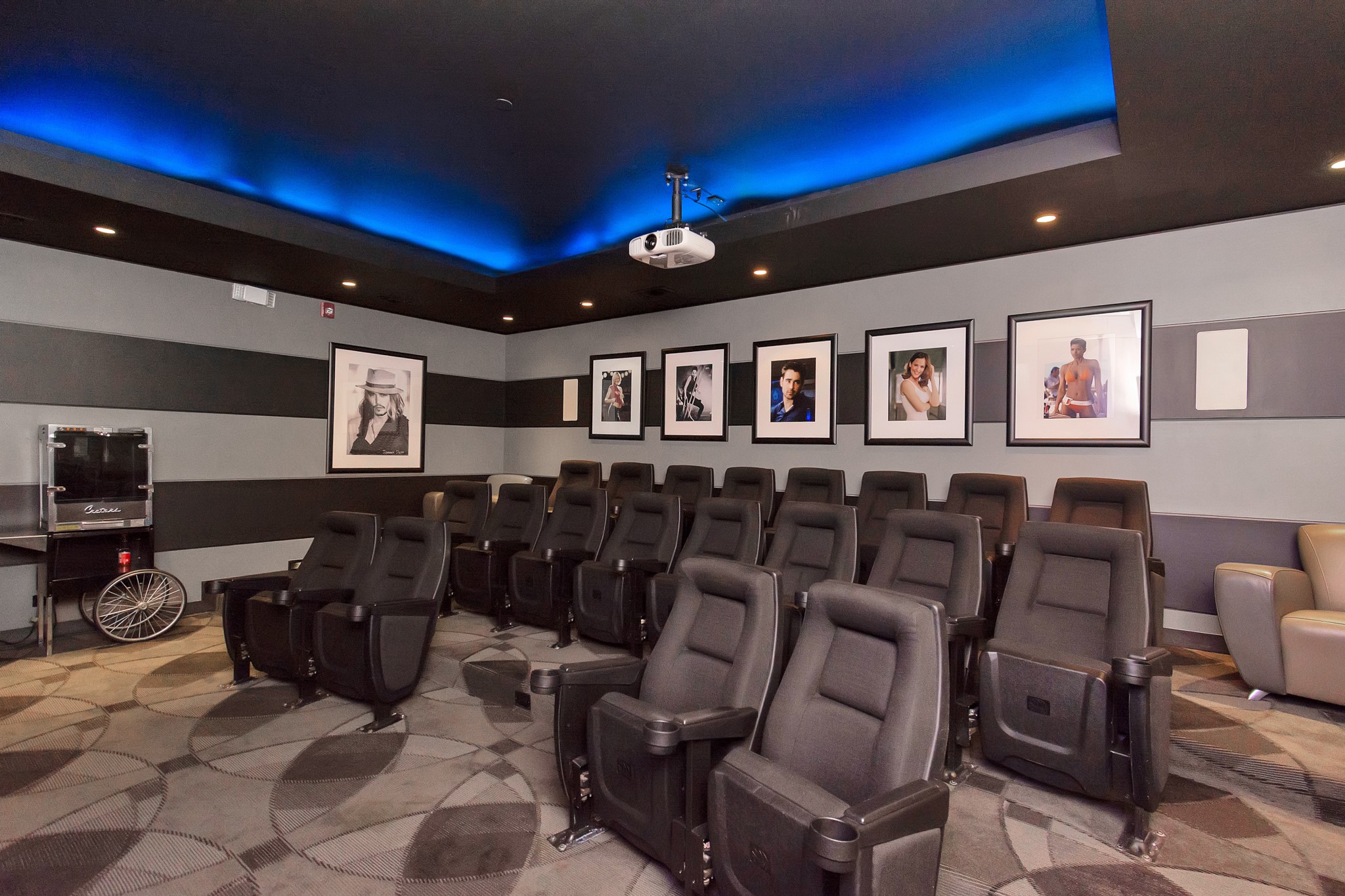 1901 Post Oak Boulevard, Unit 3113 Houston, TX 77056 - Photo 27 of 34 Movie theater