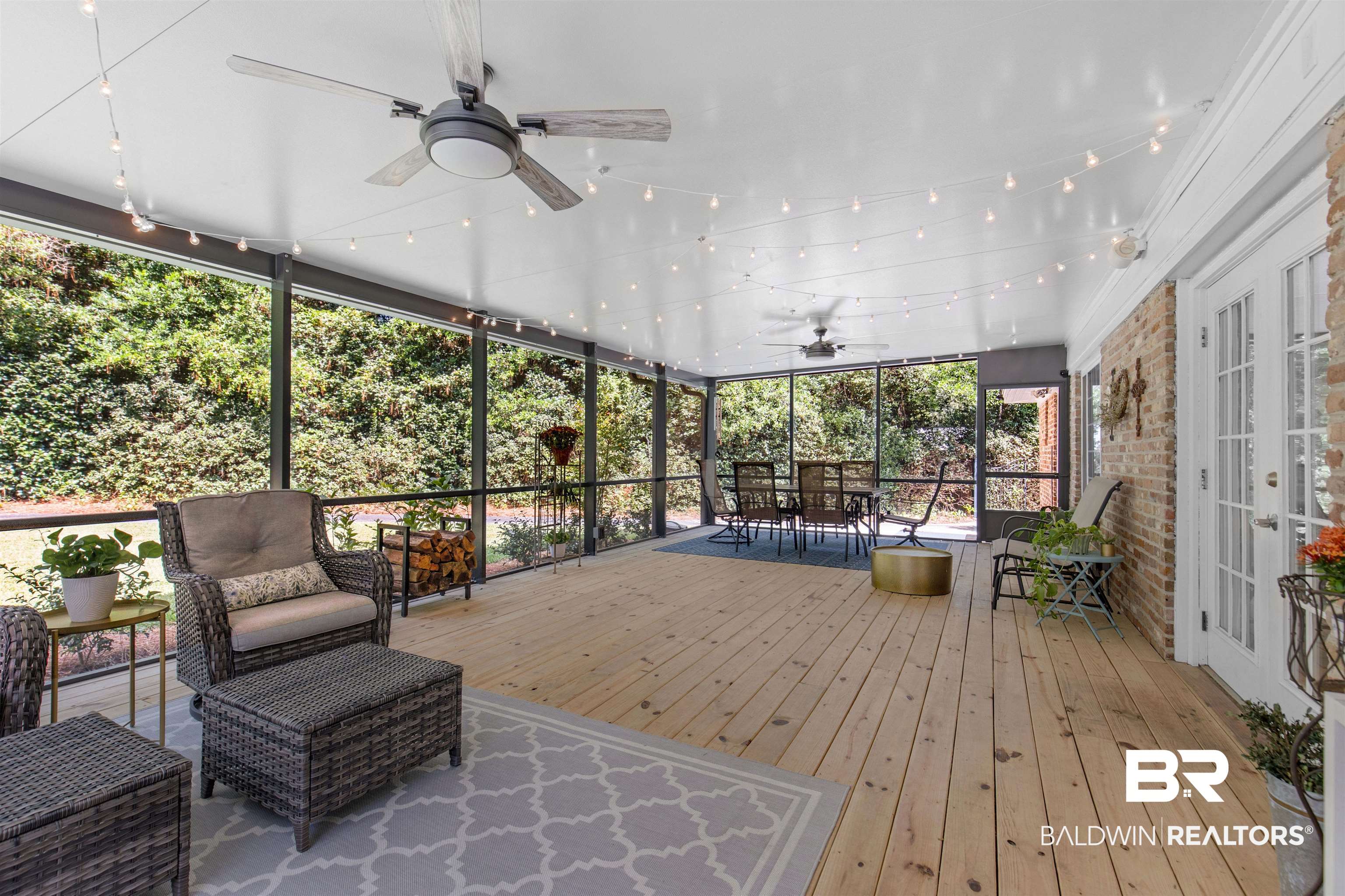4306 Michael Boulevard Mobile, AL 36609 - Photo 12 of 35 Screen room with ceiling fan