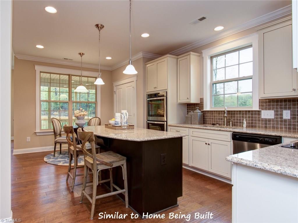 5505 Rambling Road Greensboro, NC 27409 - Photo 10 of 29