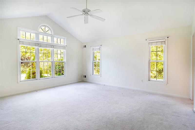 408 Rachael Court Gibsonia, PA 15044 - Photo 11 of 25