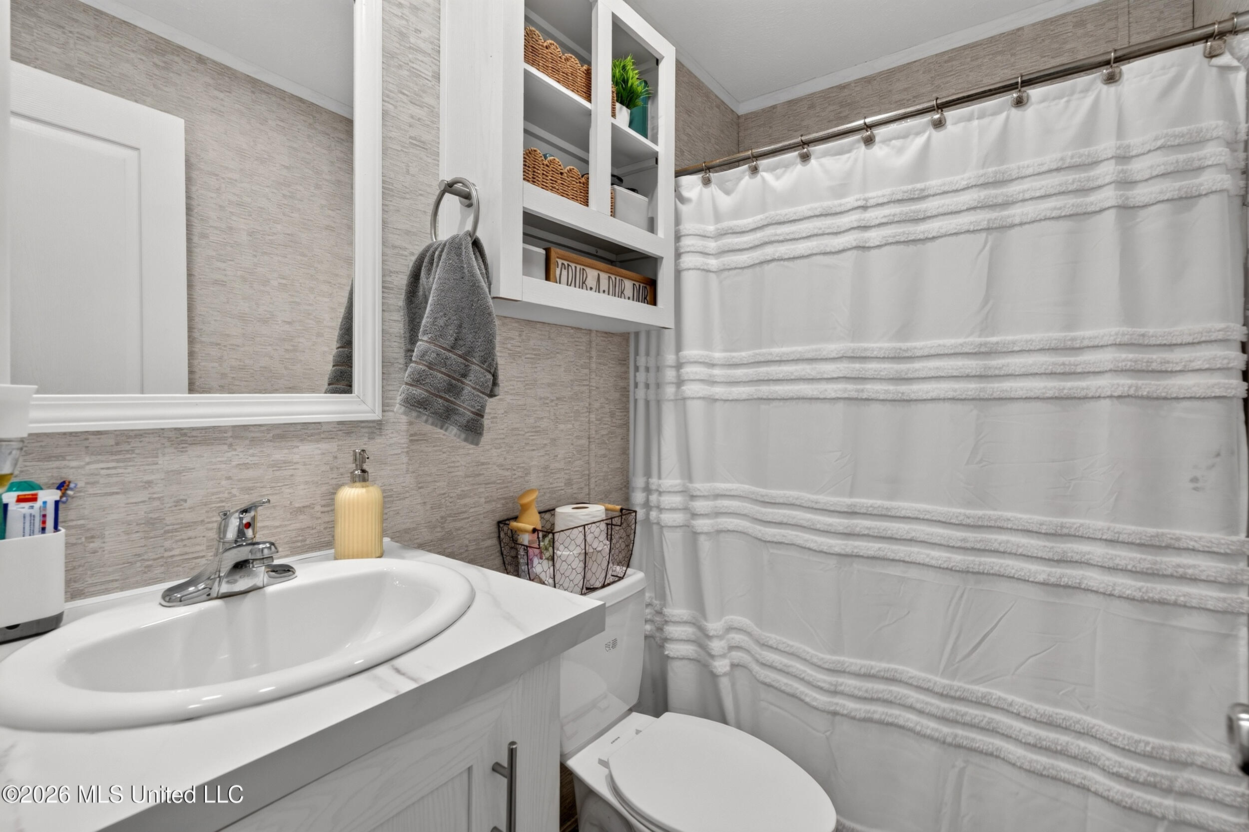30 Z R Mitchell Road Poplarville, MS 39470 - Photo 25 of 44 25_hallwaybathroom