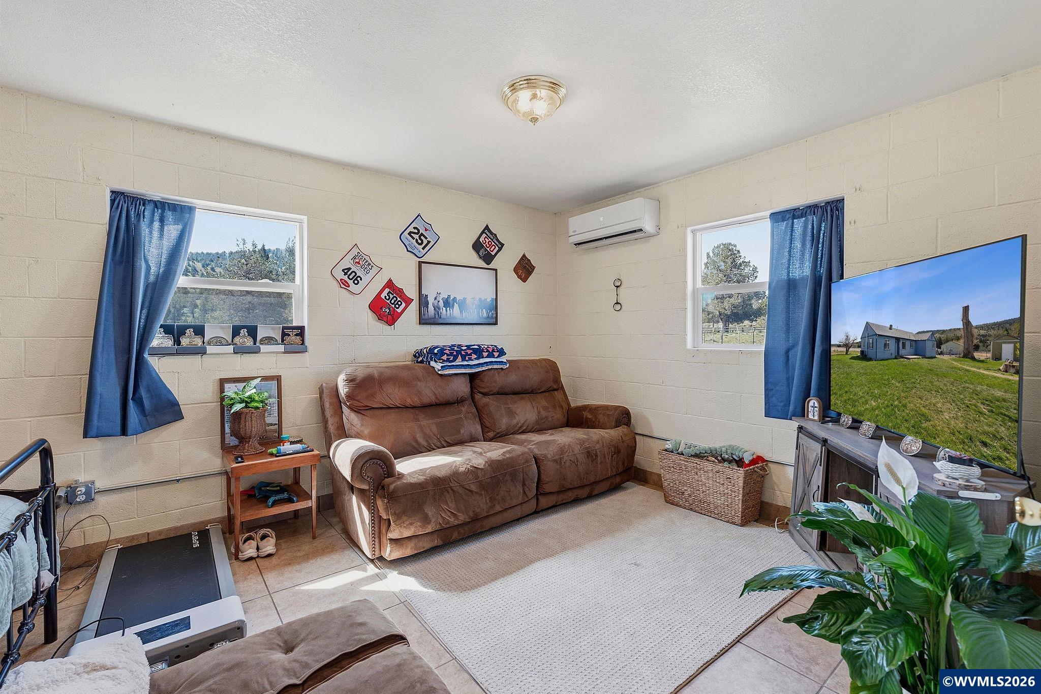 41225 Southeast Van Lake Road Prineville, OR 97754 - Photo 17 of 49