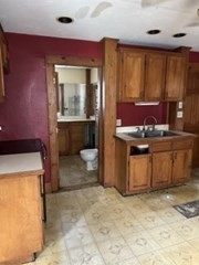 471 High Street Clinton, MA 01510 - Photo 3 of 16