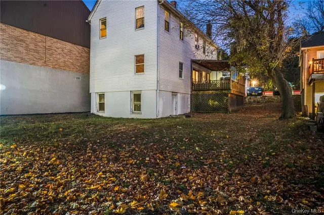 $950,000 | 865 Commerce Street, Thornwood, NY 10594