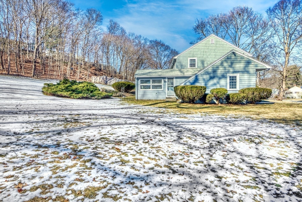 62 Cranmore Lane Melrose, MA 02176 - Photo 32 of 42