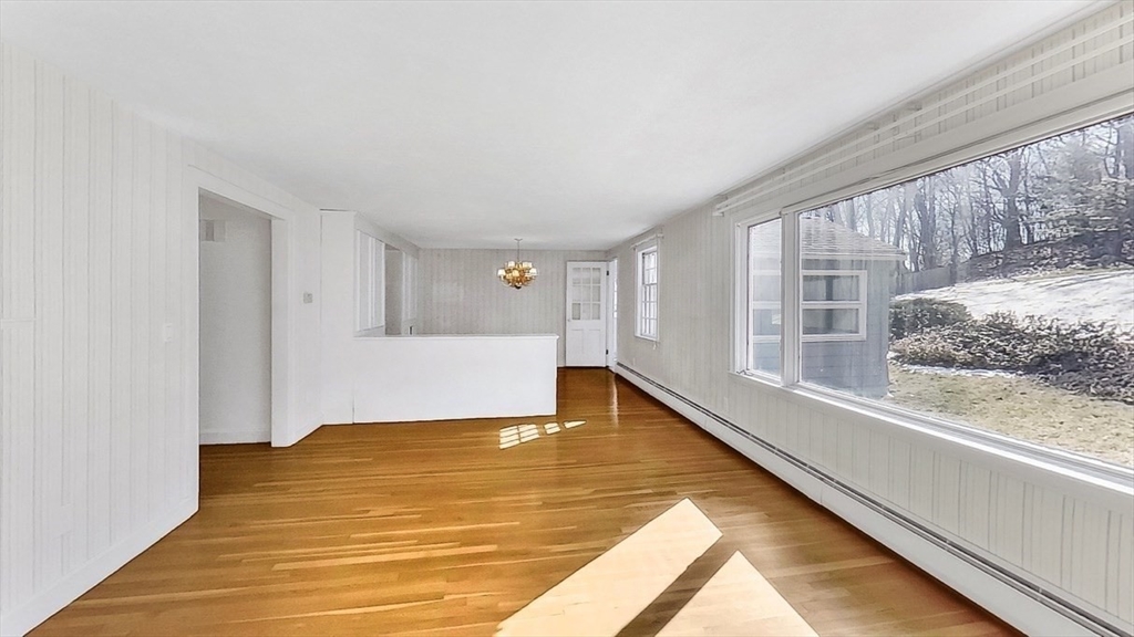 62 Cranmore Lane Melrose, MA 02176 - Photo 8 of 42