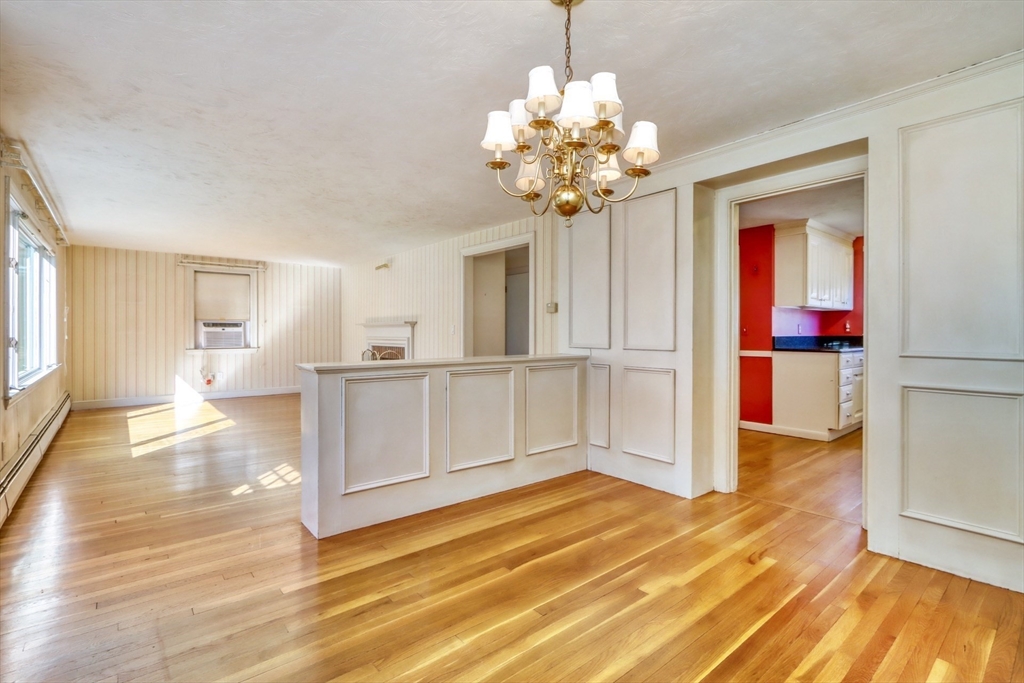 62 Cranmore Lane Melrose, MA 02176 - Photo 9 of 42