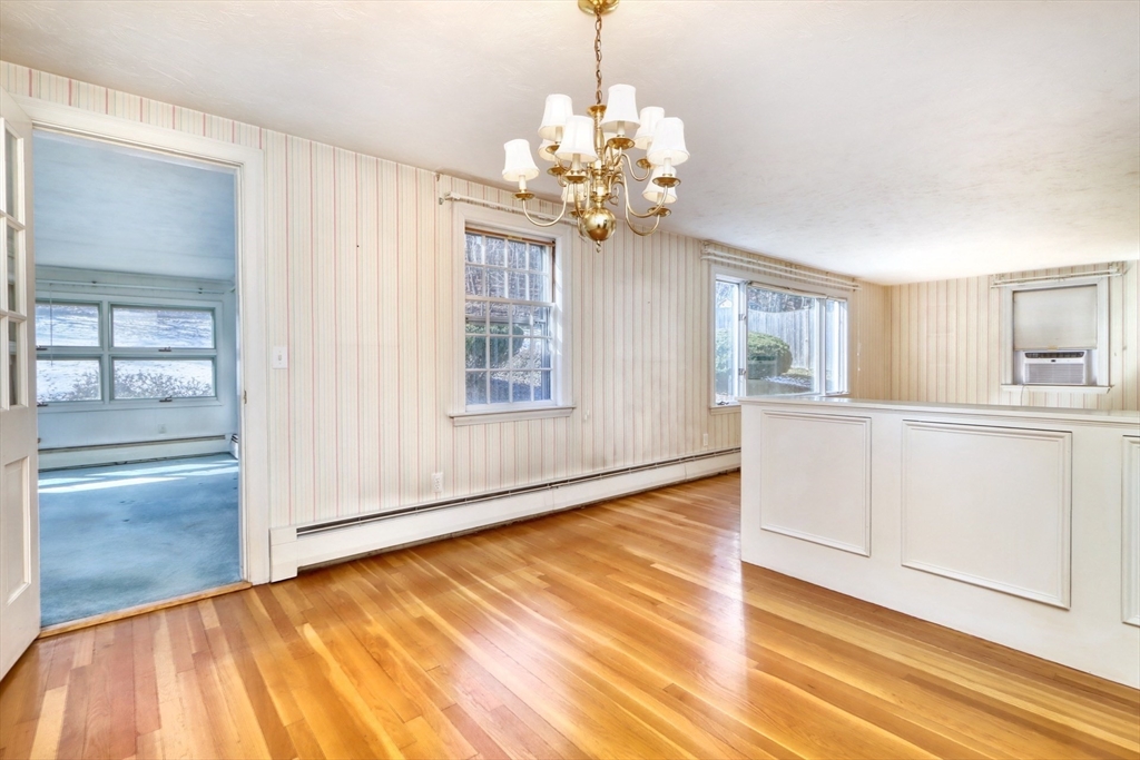 62 Cranmore Lane Melrose, MA 02176 - Photo 10 of 42