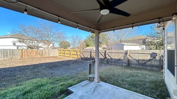 $1,695 | 9506 Mustang Farm, San Antonio, TX 78254