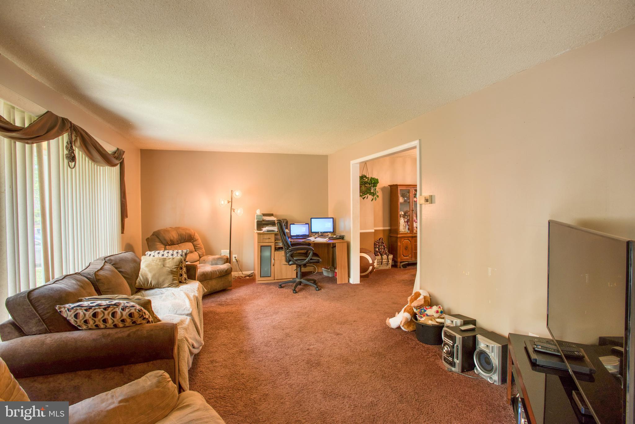 1622 Red Oak Road Williamstown, NJ 08094 - Photo 4 of 37 Gallery Image 4