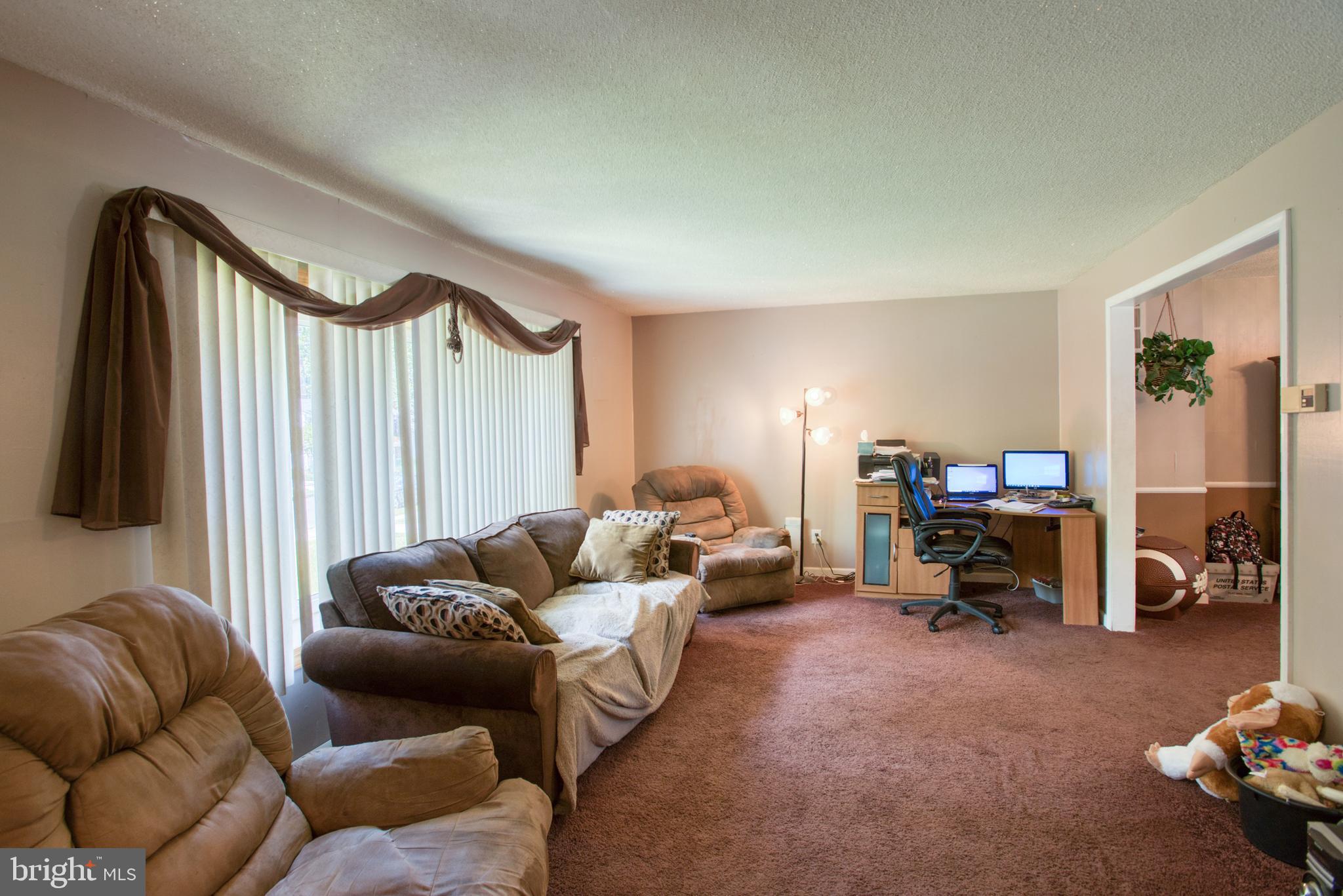 1622 Red Oak Road Williamstown, NJ 08094 - Photo 5 of 37 Gallery Image 5
