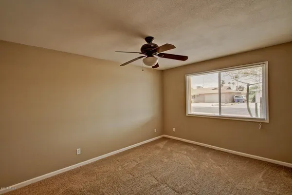 $3,995 | 1030 East Manhatton Drive, Tempe, AZ 85282
