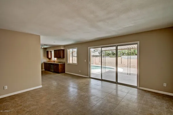$4,200 | 1030 East Manhatton Drive, Tempe, AZ 85282