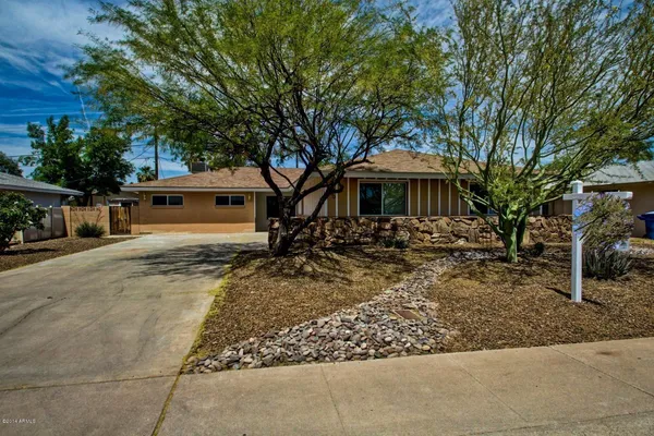 $4,200 | 1030 East Manhatton Drive, Tempe, AZ 85282