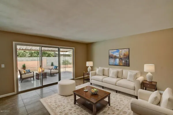 $3,995 | 1030 East Manhatton Drive, Tempe, AZ 85282